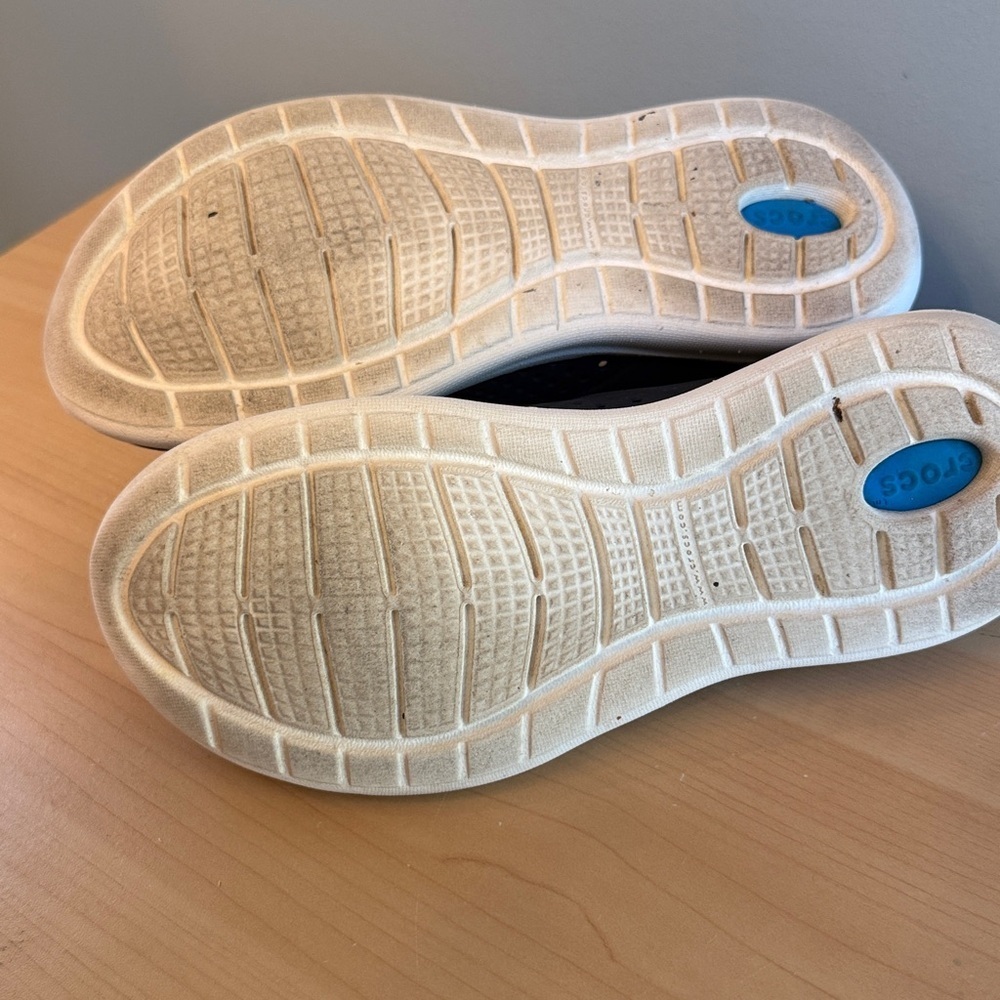 Women's Lite Ride Crocs Slip Ons - Picture 7 of 7